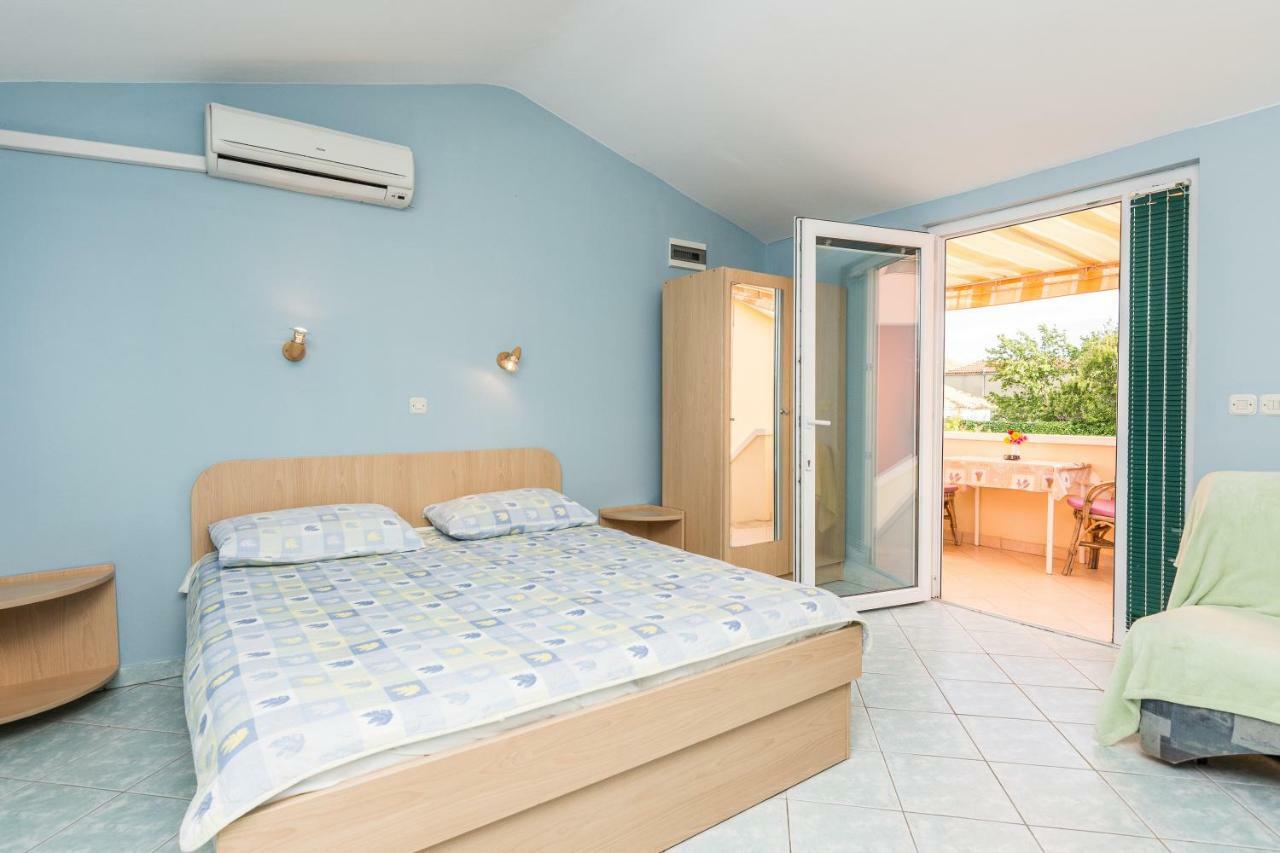 Apartmani Albi 扎顿 外观 照片