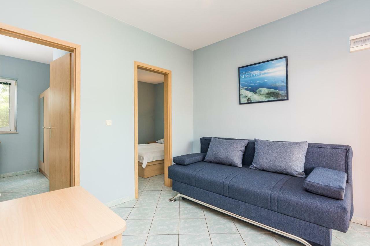 Apartmani Albi 扎顿 外观 照片