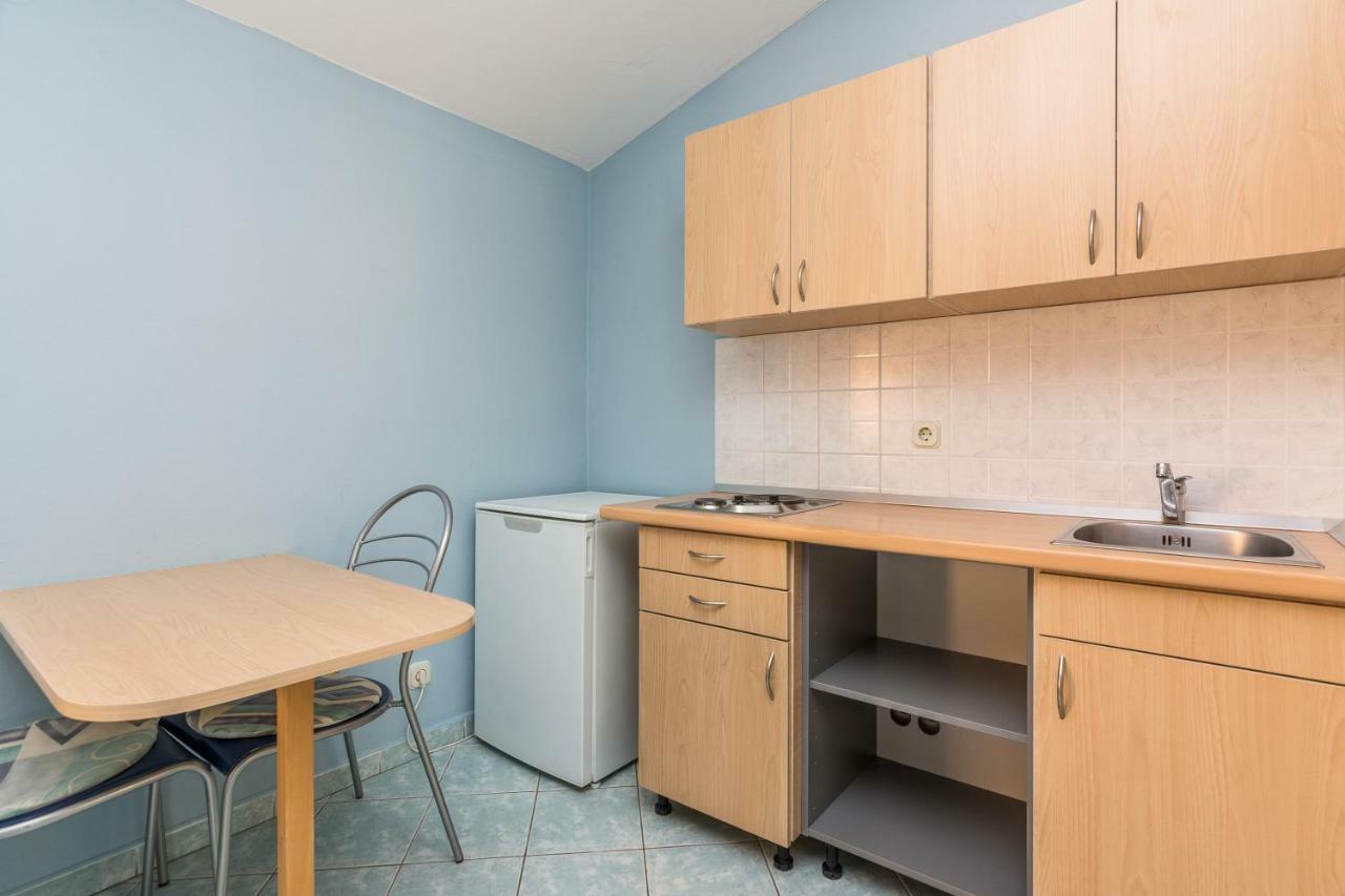 Apartmani Albi 扎顿 外观 照片