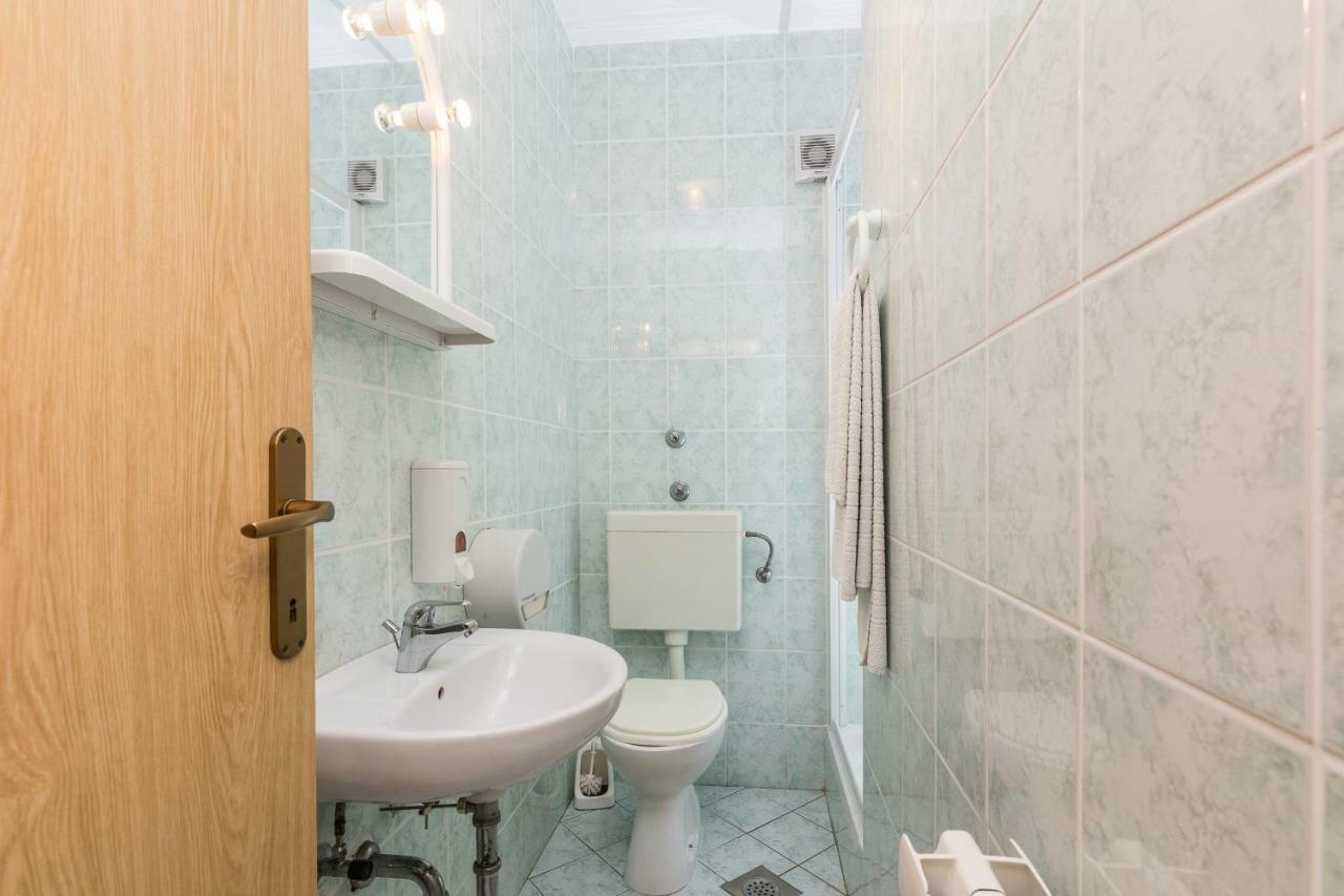 Apartmani Albi 扎顿 外观 照片